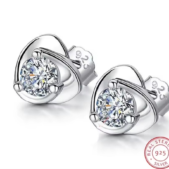 Sterling Silver 925 Stud Earrings - Picture 1 of 3